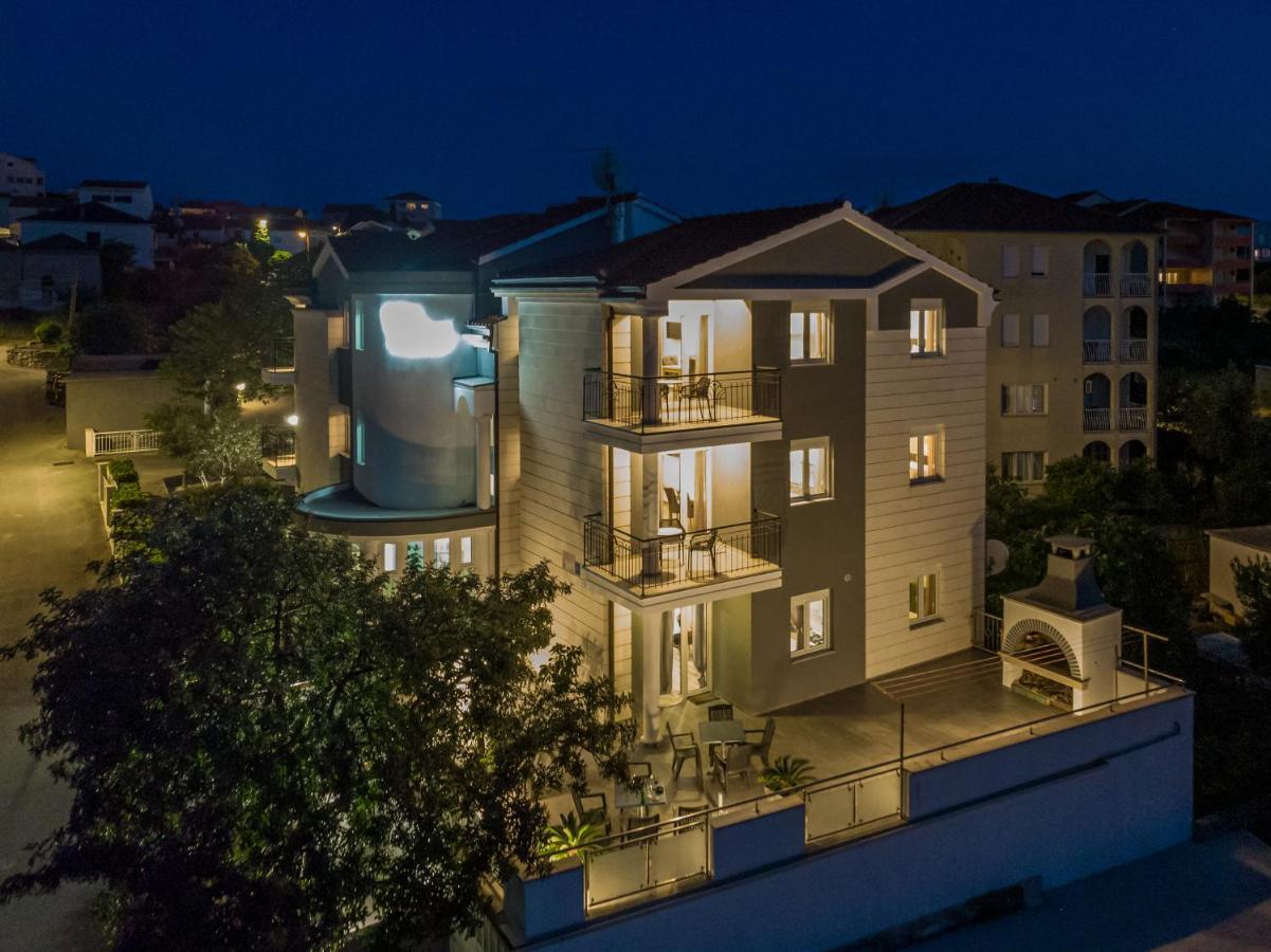 Villa Mihaela Trogir Exterior photo