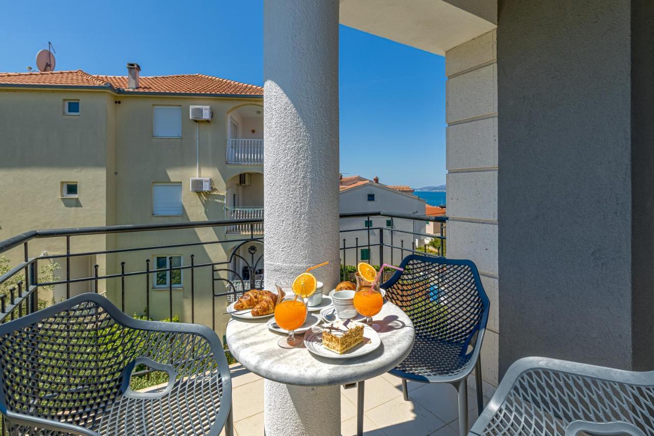 Villa Mihaela Trogir Exterior photo